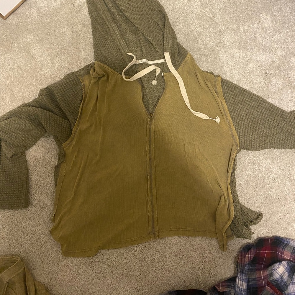 Float cropped zip up